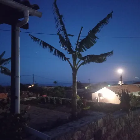 Zikos House *