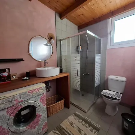 בית נופש Zikos House *