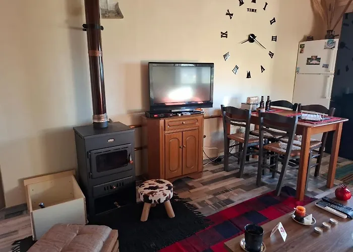 Zikos House * מונמבאסיה